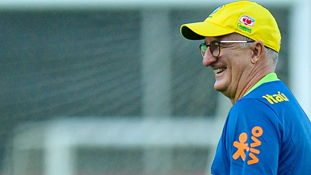 Dorival Júnior em treino da Seleção Brasileira (Foto: Jhony Pinho/AGIF)