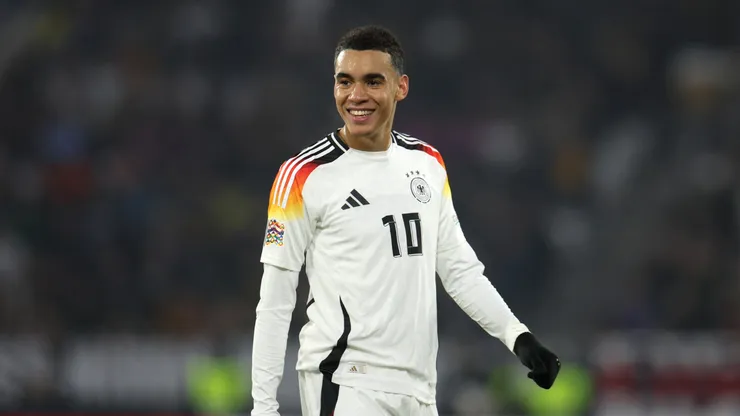 Jamal Musiala em partida pela Seleção Alemã