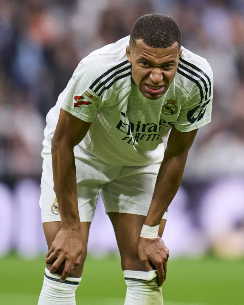 Mbappé possui 16 jogos nesta temporada pelo Real Madrid e na temporada anterior, no PSG, o atacante já havia marcado 16 gols na mesma quantidade de partidas (16). foto: IMAGO / Pressinphoto