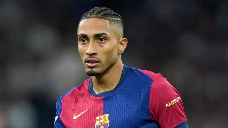 Arsenal quer tirar Raphinha do Barcelona.