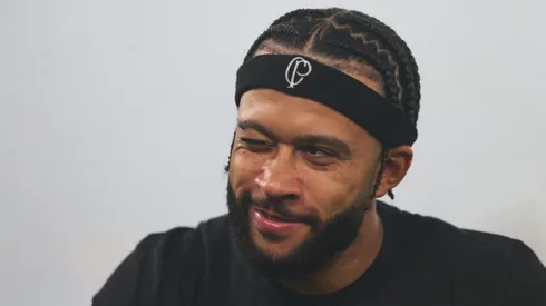 Depay em ação pelo Corinthians.