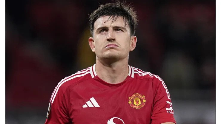 Descartado por Ruben Amorim, Harry Maguire, do Manchester United, pode assinar com gigante europeu. (Foto: Imago)