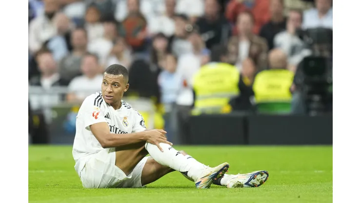 Real Madrid CF v CA Osasuna - La Liga EA Sports Kylian Mbappe centre-forward of Real Madrid and France reacts during the La Liga match between Real Madrid CF and CA Osasuna at Estadio Santiago Bernabeu on November 10, 2024 in Madrid, Spain. Madrid Spain PUBLICATIONxNOTxINxFRA Copyright: xJosexBretonx originalFilename:bretonhernandez-realmadr241109_npvMP.jpg