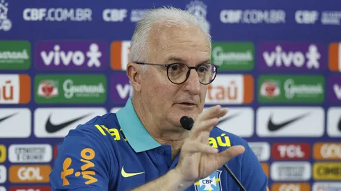 Dorival convoca Dodô e Alex Telles para vagas de Vanderson e Arana