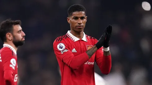 Marcus Rashford com a camisa do Manchester United.