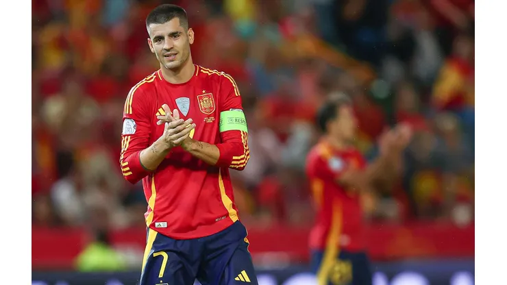 Morata em ação durante o confronto entre Espanha e Sérvia, no dia 15 de outubro de 2024. (PRESSINPHOTO SPORTS AGENCY / Alamy Stock Photo)