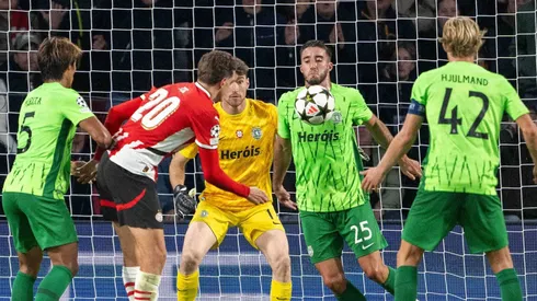 A disputa pela contratação de Gonçalo Inácio, jovem zagueiro do Sporting Lisboa, promete agitar o mercado de transferências. Manchester United e Real Madrid estão na corrida para garantir o defensor, que se destacou no futebol europeu. (Foto: IMAGO / DeFodi)