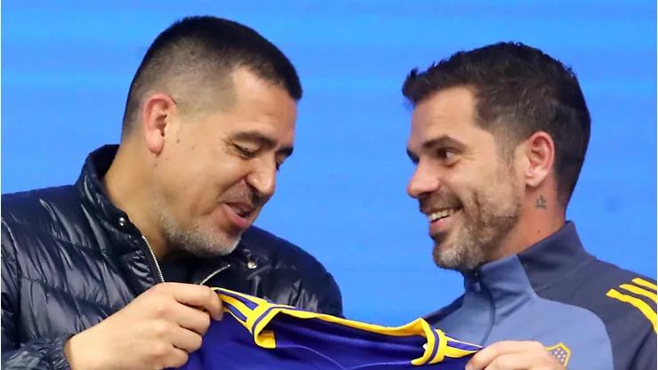 O Boca Juniors se prepara para uma reformulação profunda, liderada pelo técnico Fernando Gago e monitorada de perto pelo vice-presidente Juan Román Riquelme. (Foto: Marcos Brindicci/Getty Images)