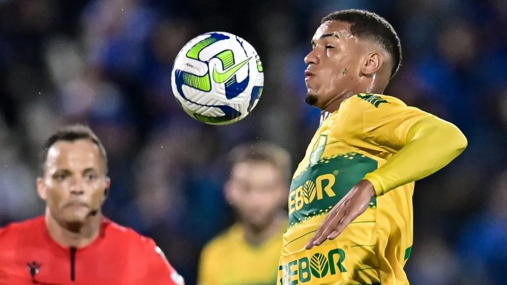 Arena do Jacaré – Denilson, do Cuiabá, durante a partida entre Cruzeiro e Cuiabá, pela 7ª rodada do Campeonato Brasileiro 2023, na Arena do Jacaré, nesta segunda-feira, 22. (Foto: IMAGO / Sports Press Photo)