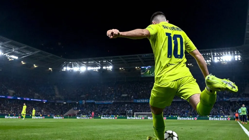 Martin Baturina cobrando um escanteio pelo Dinamo Zagreb (IMAGO Pixsell)