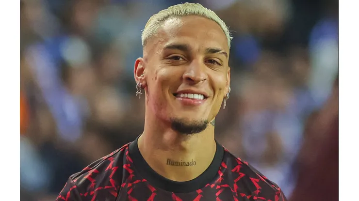 Jogador do Flamengo aceita ser envolvido em troca por Antony, do Manchester United. (Foto: Imago)