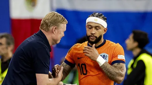 Corinthians convida técnico de Memphis Depay a assistir um jogo na NQA.