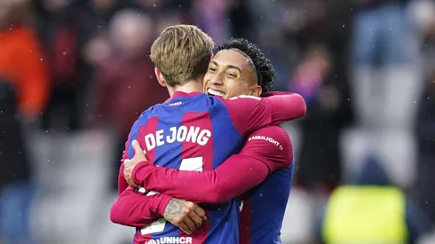 Frenkie de Jong, do Barcelona, é flagrado chorando no vestiário.