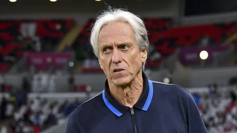 Jorge Jesus, treinador renomado pelo seu sucesso no Flamengo, compartilhou em uma entrevista com o OneFootball um paralelo entre o Rubro-Negro de 2019 e o Al Hilal, clube que atualmente dirige. (Foto: IMAGO / Naushad)