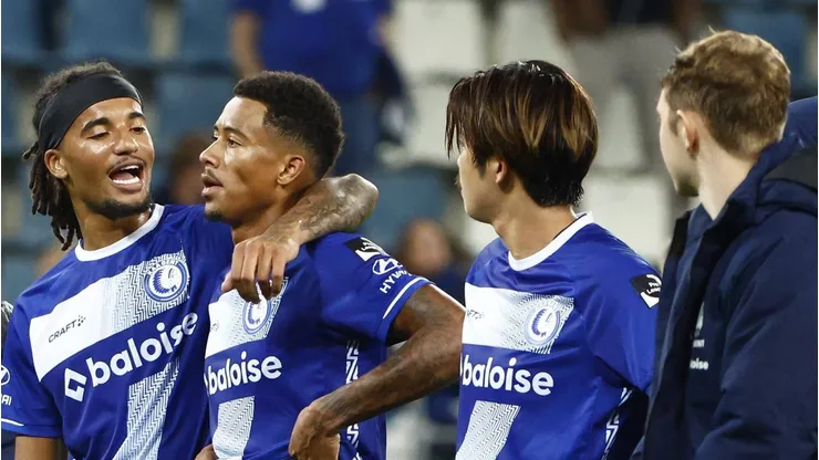 O jovem lateral-esquerdo Archie Brown, destaque do Gent, tem chamado a atenção de grandes clubes ingleses, como Chelsea, Manchester United e Tottenham Hotspur. (Foto: IMAGO / Photo News)