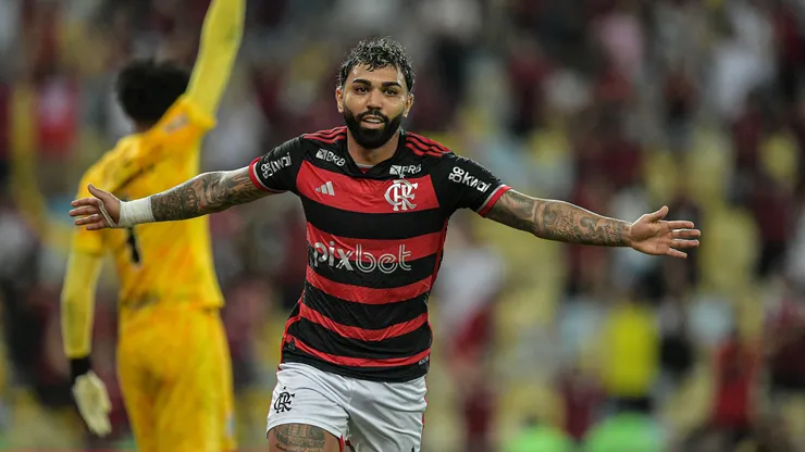 Gabigol marca gol contra o Atlético-MG