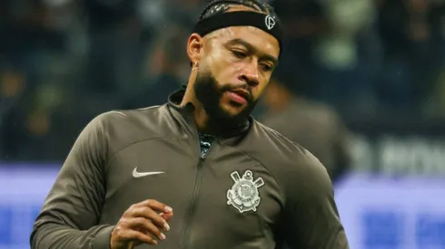 Memphis Depay é criticado no Corinthians mesmo após gol contra o Vitória: "Ele não...". (Foto: Imago)