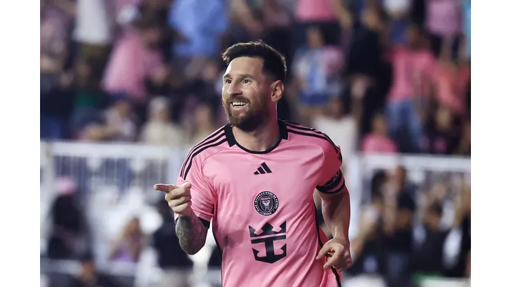 FORT LAUDERDALE, FLORIDA - OCTOBER 19: Lionel Messi #10 of Inter Miami celebrates scoring his third goal during the second half against the New England Revolution at Chase Stadium on October 19, 2024 in Fort Lauderdale, Florida. (Photo by Carmen Mandato/Getty Images)