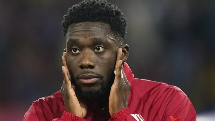 Alphonso Davies, jogador do Bayern de Munique, era alvo do Barcelona. foto: IMAGO / Pressinphoto