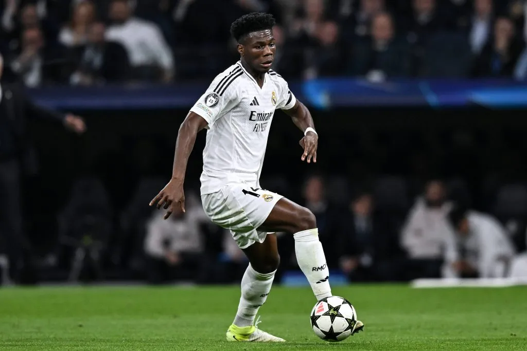 Aurélien Tchouaméni pelo Real Madrid contra o Milan na UEFA Champions League. Foto Daniele Buffa/Image nella/Imago