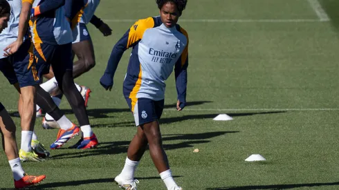 Endrick durante treino na cidade do Real Madrid