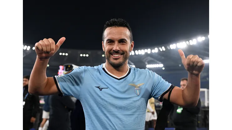 241108 — ROME, Nov. 8, 2024 — Lazio s Pedro celebrates after the UEFA Europa League match between Lazio and Porto in Rome, Italy, Nov. 7, 2024. Photo by /Xinhua SPITALY-ROME-FOOTBALL-UEFA EUROPA LEAGUE-LAZIO VS PORTO AlbertoxLingria PUBLICATIONxNOTxINxCHN