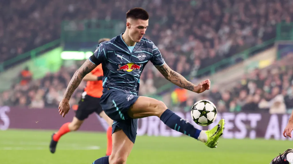 Benjamin Sesko em partida pelo RB Leipzig (Foto: IMAGO / Picture Point LE)