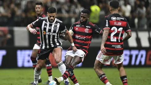 Flamengo x Atlético-MG em campo no Brasileirão 2024.