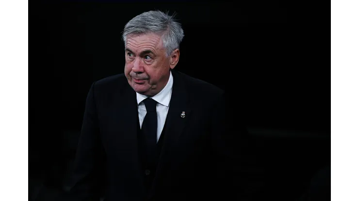 MADRID, SPAIN - NOVEMBER 08: Head coach Carlo Ancelotti of Real Madrid CF looks on prior to the UEFA Champions League match between Real Madrid and SC Braga at Estadio Santiago Bernabeu on November 08, 2023 in Madrid, Spain. (Photo by David Ramos/Getty Images)