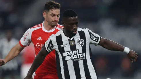 Corinthians trabalha para assinar com badalado jogador estrangeiro em 2025 (Photo by Wagner Meier/Getty Images)