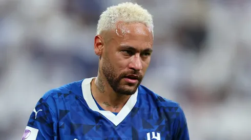 Neymar decide voltar ao Santos em janeiro e clube pode anunciar 'pacote' com Ganso e mais dois craques (Photo by Yasser Bakhsh/Getty Images)