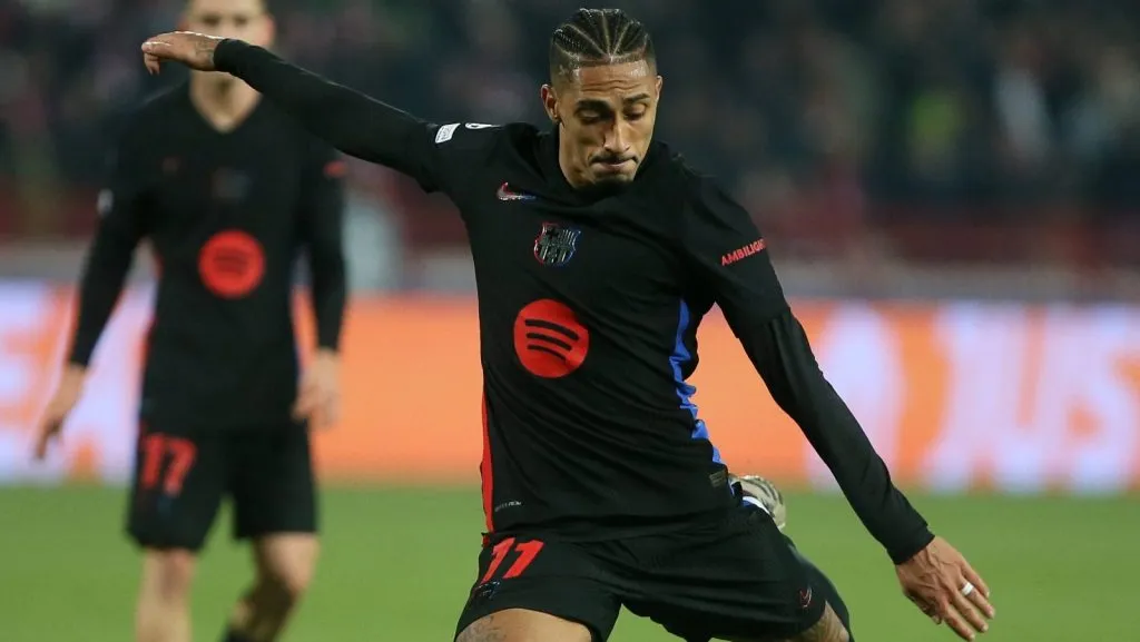 CRVENA ZVEZDA vs BARCELONA RAPHINHA Jogador do Barcelona na partida da Liga dos Campeões da UEFA contra o Red Star no estádio Rajko Mitic, Belgrado, 06.11.2024. (Foto: IMAGO / MN Press Photo)
