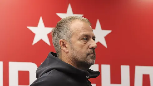 Barcelona estuda a contratação de Jerdy Schouten, do PSV.