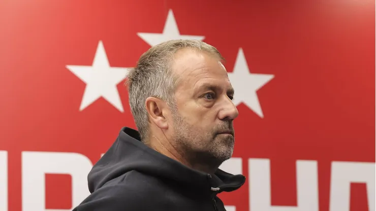 Barcelona estuda a contratação de Jerdy Schouten, do PSV.