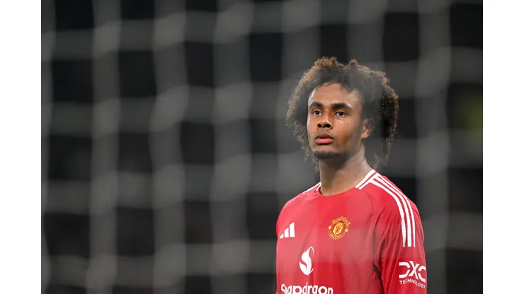 MANCHESTER, ENGLAND - OCTOBER 30: Joshua Zirkzee of Manchester United looks on during the Carabao Cup Fourth Round match between Manchester United and Leicester City at Old Trafford on October 30, 2024 in Manchester, England. (Photo by Michael Regan/Getty Images)