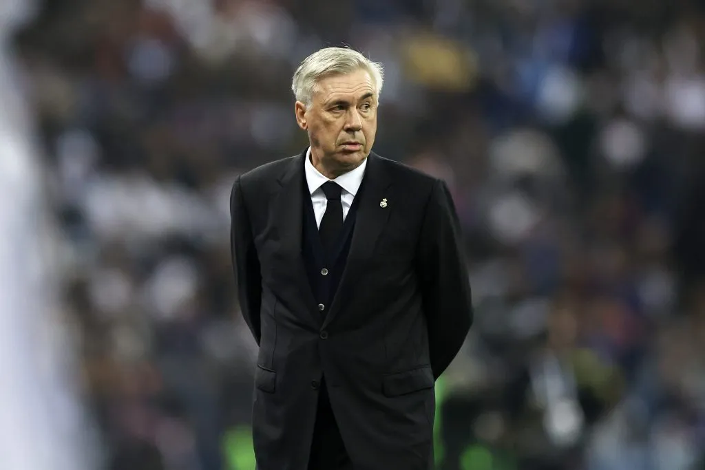 Carlo Ancelotti em Real Madrid x Barcelona. (Photo by Yasser Bakhsh/Getty Images)