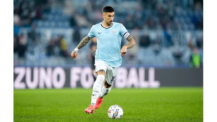 Zaccagni durante o confronto entre Lazio e Cagliari, no dia 04 de novembro de 2024. (Giuseppe Maffia / Alamy Stock Photo)