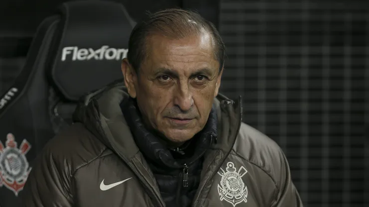 Ramón Díaz não deve ficar no Corinthians para 2025.