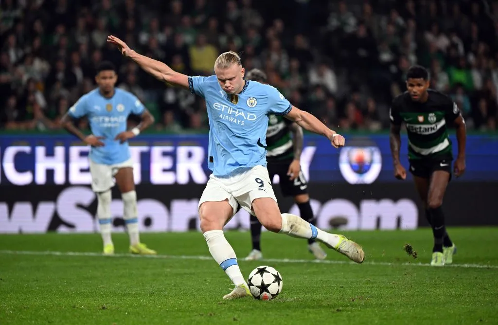 Haaland erra cobrança de pênalti em Sporting x Manchester City e é detonado nas redes sociais. Foto: IMAGO /&nbsp;PA Images