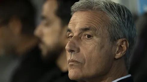 Luís Castro entra no radar de Corinthians e Grêmio