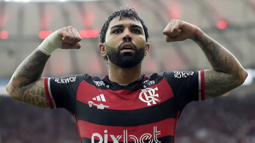 Gabigol marca dois gols contra o Atlético Mineiro (Foto: Alexandre Loureiro/AGIF)