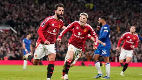 Bruno Fernandes comemora gol contra o Chelsea