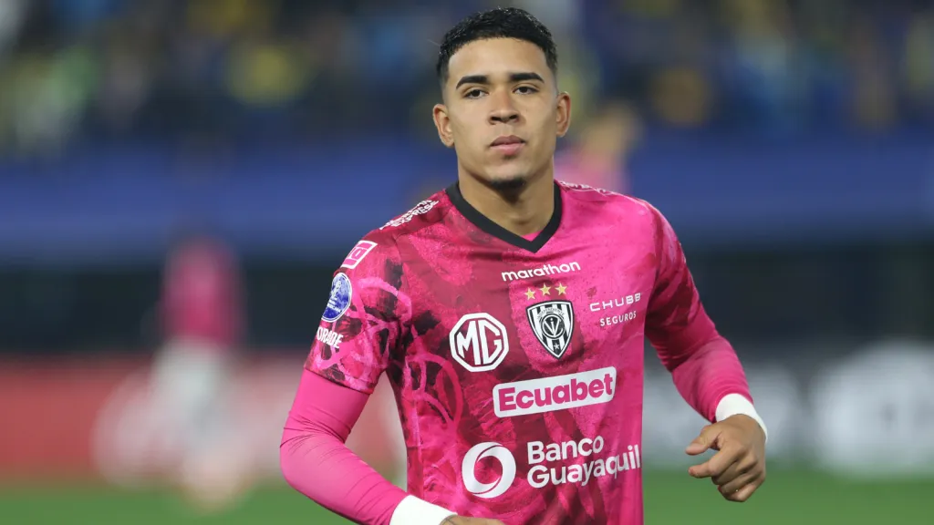 Kendry&nbsp;Páez em partida pelo Del Valle (Foto: Daniel Jayo/Getty Images)