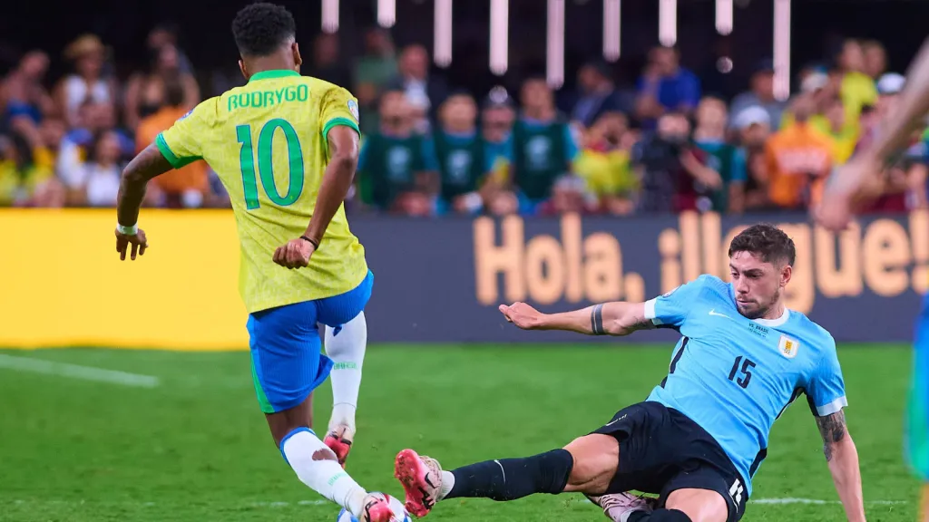 Seleção Brasileira em partida contra a Seleção Uruguaia (Foto: IMAGO / Agencia-MexSport)