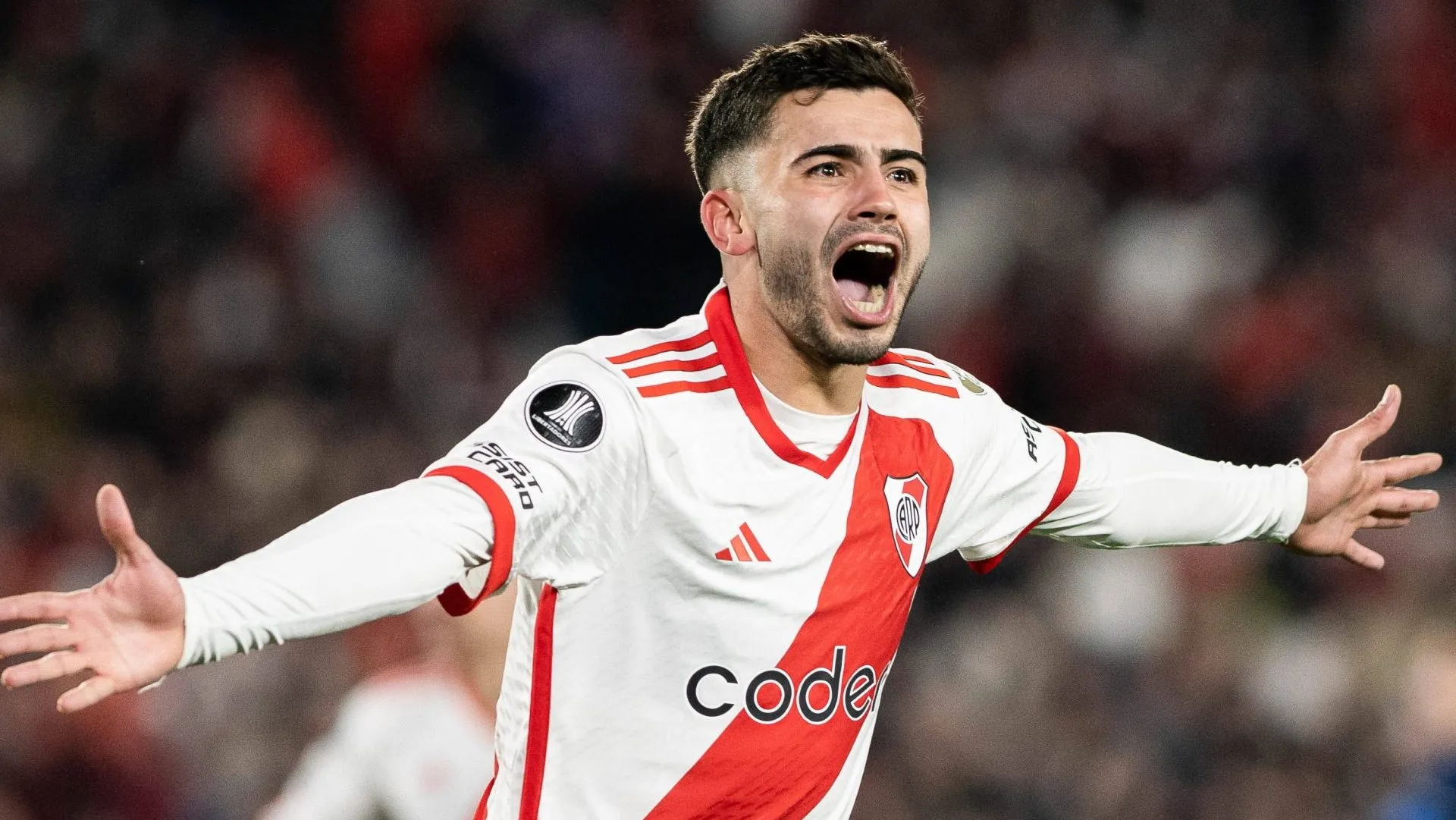 Santiago Simon em ação pelo River Plate. Foto: IMAGO / Zuma Press Wire.