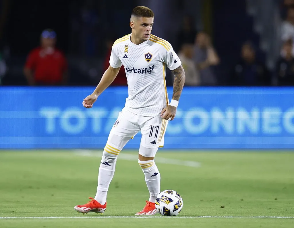Gabriel Pec em ação pelo Los Angeles FC na MLS. (Photo by Ronald Martinez/Getty Images)