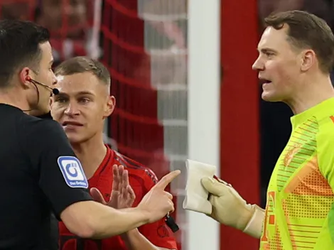 Neuer pede desculpas após primeira expulsão na carreira