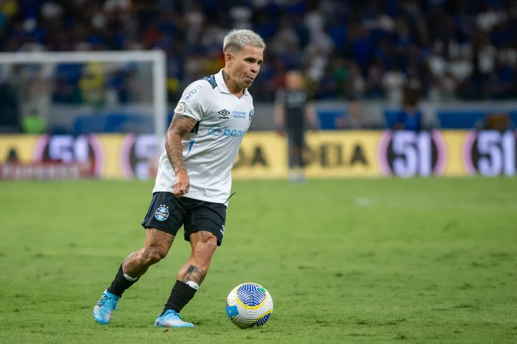 Soteldo durante partida pelo Grêmio. Foto: Fernando Moreno/AGIF