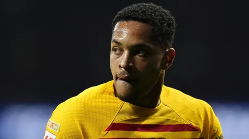 Portal revela sofrimento de Vitor Roque nos bastidores do Barcelona com Hansi Flick: "Não tem nível...". (Foto: Imago)