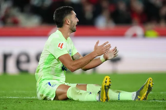 Ferrán Torres contra o Mallorca. Atacante foi duramente criticado por torcedores no X por sua atuação. Foto: IMAGO /&nbsp;Pressinphoto